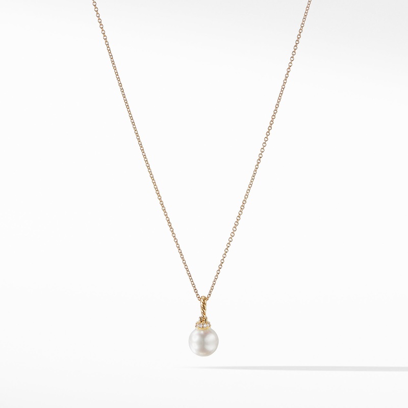 Pendant Necklace with Pearls and Diamonds in 18K Gold