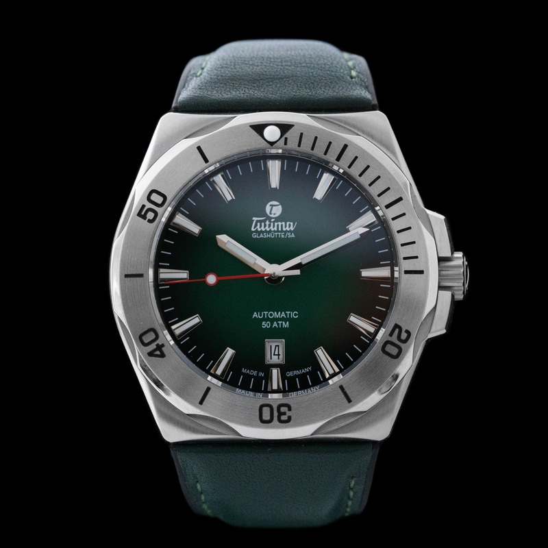 Tutima – 2021 M2 Seven Seas ‘Steel Bezel’