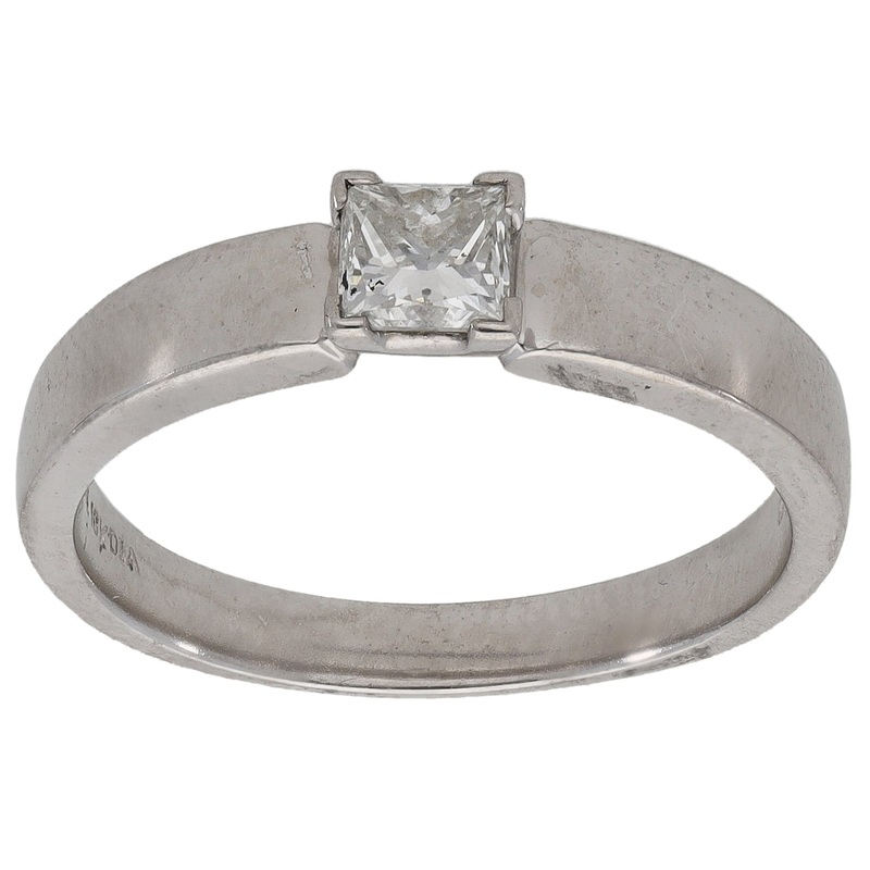 18ct White Gold 0.33ct Diamond Solitaire Ring Size K