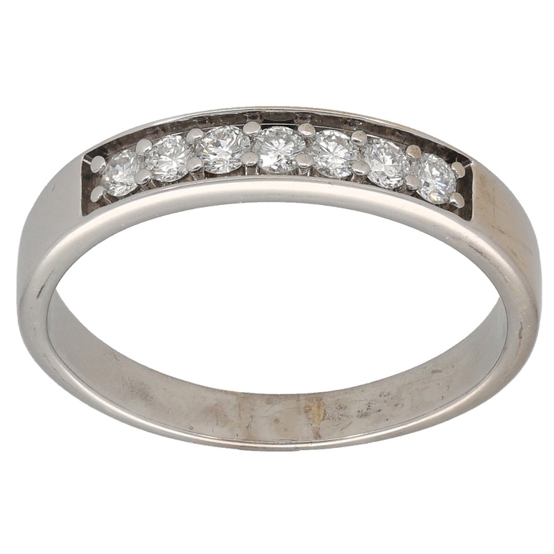 18ct White Gold 0.14ct Diamond Half Eternity Ring Size O