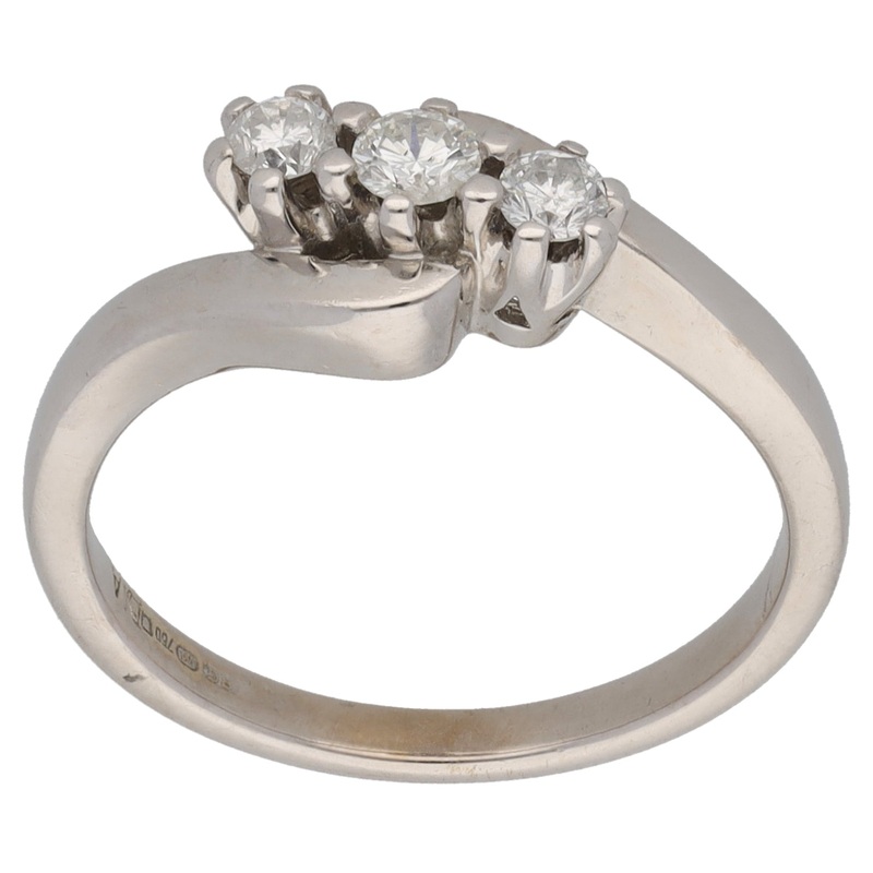 18ct White Gold 0.25ct Diamond Trilogy Ring Size M
